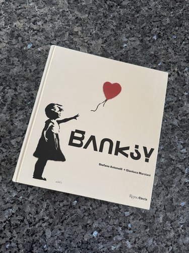 Banksy book stefano antonelli - book,
