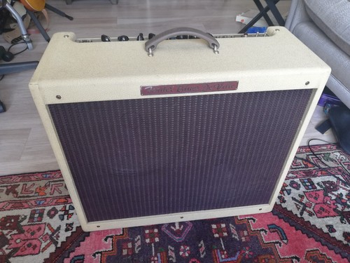 Fender blues deville 2x12 made