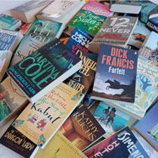 Fiction Paperback Bundle 5 Mix