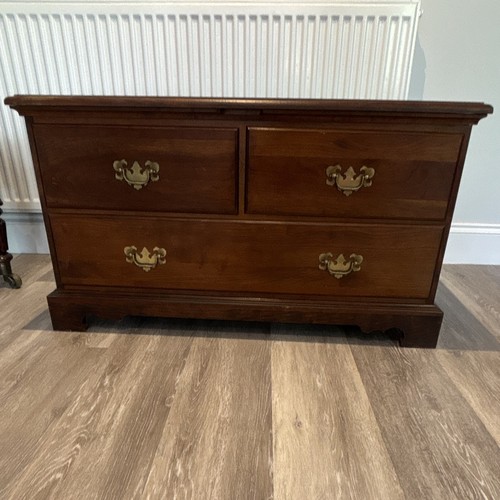 Brown wood blanket - blanket, chest