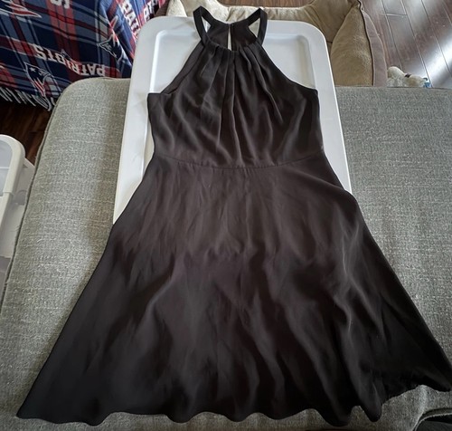 Sophisticated high neck lined - neck,