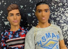 2x Mattel FASHIONISTA Ken Dolls - Barbie Both dressed with footwear