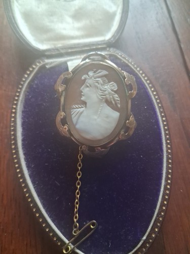 Antique cameo maiden - cameo,