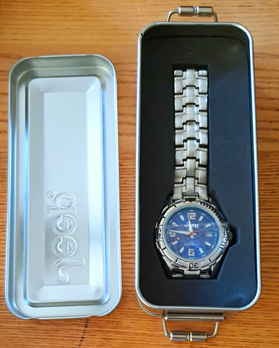 Jeep quartz 42mm blue dial - jeep,