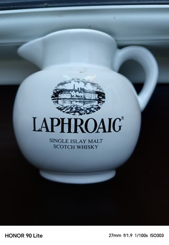 Laphroaig single islay malt - laphroaig,
