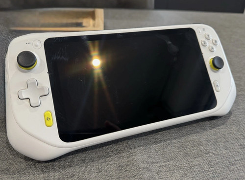 Logitech cloud gaming - cloud,