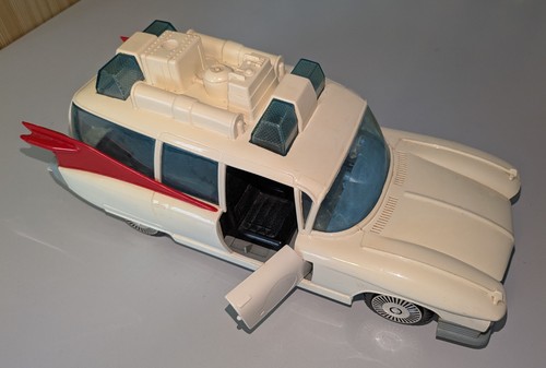 Ecto ghostbusters car - ghostbusters,
