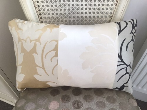 Cushion cover laura - 9"x, 15”