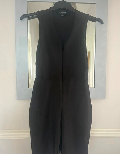 Prettylittlething black neck - black, v-neck