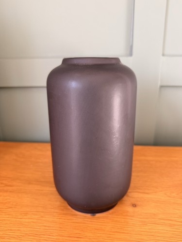 Black ceramic flower vase - black,
