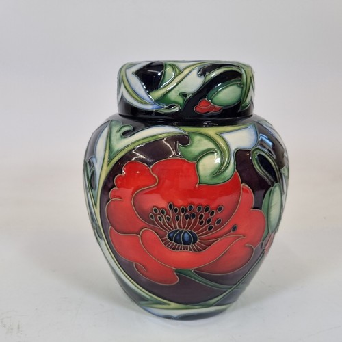 Moorcroft pottery ginger jar - moorcroft,
