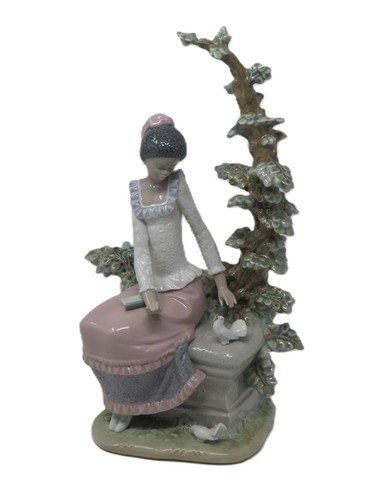 Lladro porcelain figurine - figurine, girl