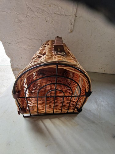 Wicker cat basket - wicker,
