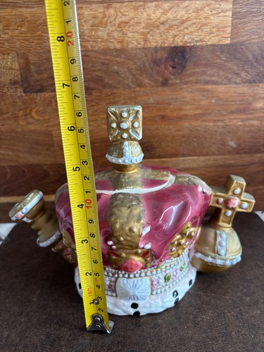 The leonardo crown novelty - the,