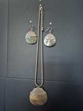Shell Designed Necklace And Dangly Earings Set