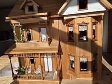 Vintage Wooden Dolls House and
