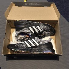 Adidas UltraBoost 5.0 DNA Love