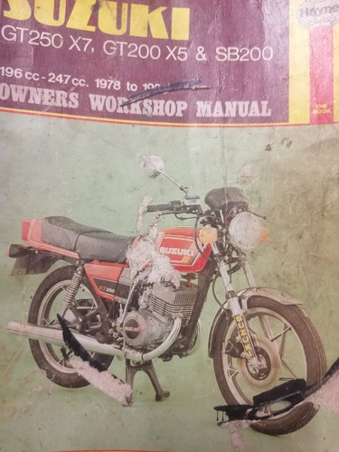 Suzuki gt250 gt200 - gt250,