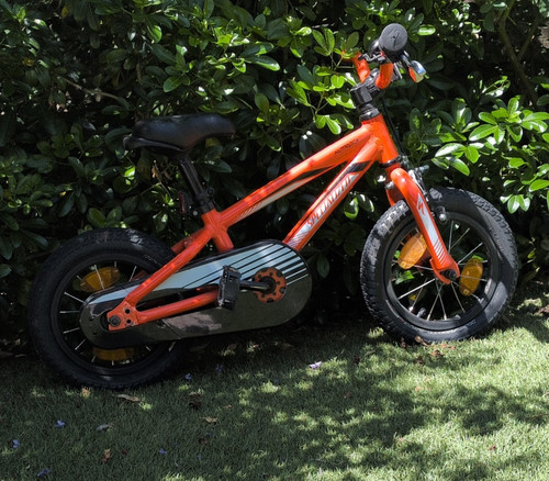 Specialized hotrock pedal bike - hotrock,
