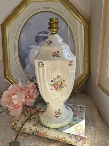 Large vintage floral - large,