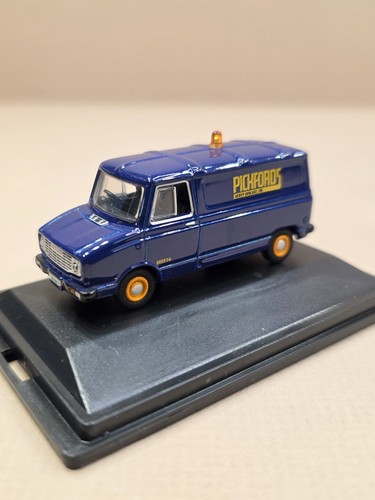 Oxford diecast sherpa - sherpa, van