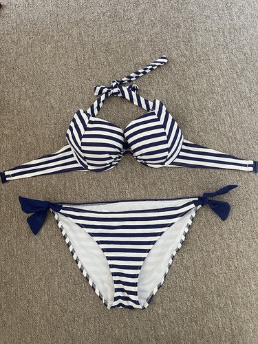 Navy white striped push up - &,
