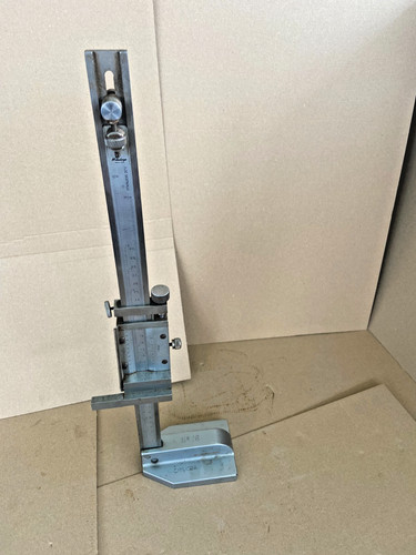 Mitutoyo height gauge - 12", /