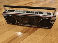 1984 TOSHIBA RT-SF5 AM/FM