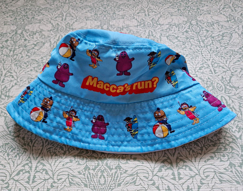 Macca run blue - run,