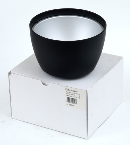 Broncolor l40 reflector opened - broncolor,