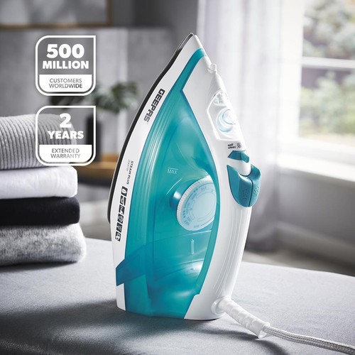 Geepas steam iron 2000w - iron,