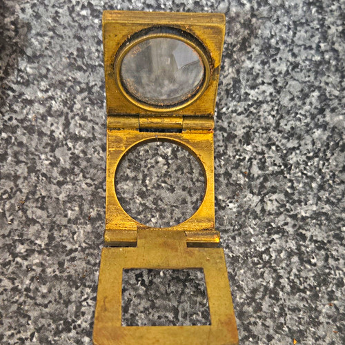 1800 brass folding loupe - 1800,