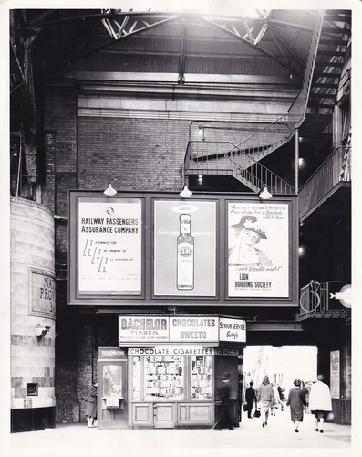 London victoria station - london,