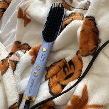 Straightening Hair Brush