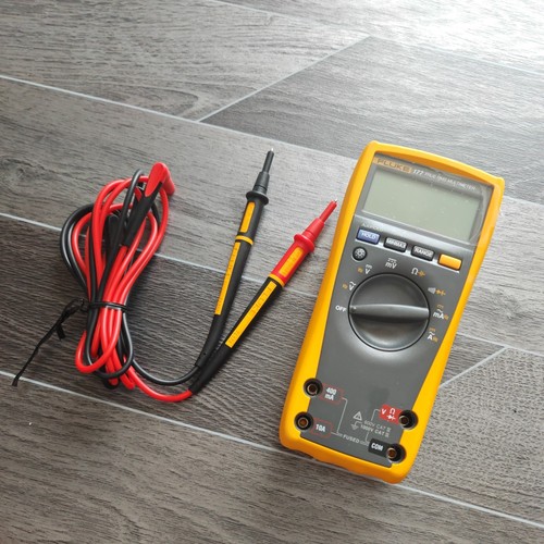Fluke 177 true rms - true, digital
