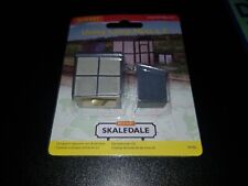 OO Gauge HORNBY Skaledale R9782 Utility Lamp Huts x 2 Building for model railway