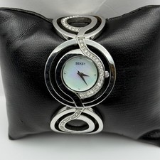Working Sekonda Seksy Ladies Silver Tone 32mm Quartz Watch 5.25 Inches Japan