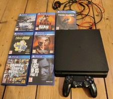 PS4 Slim 500GB Console Bundle