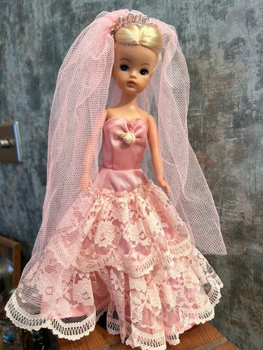 Vintage 1970s sindy doll - sindy,