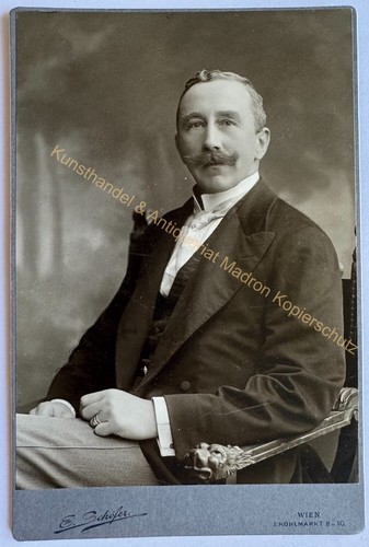 Orig kab cabinet photo - kab,