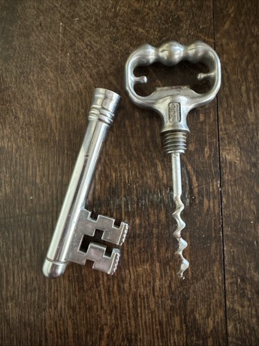 Novelty key corkscrew - key, vintage