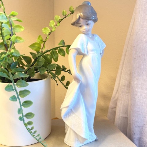 Vintage nao lladro how - vintage, by