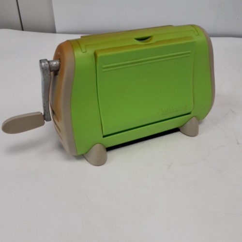 Cuttlebug die cutting - cuttlebug,