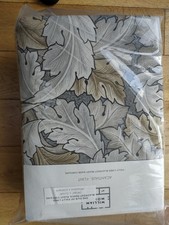 William Morris Acanthus Flint