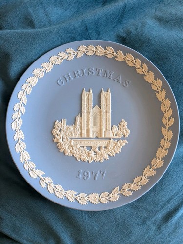 Stamped wedgewood 1977 - stamped,