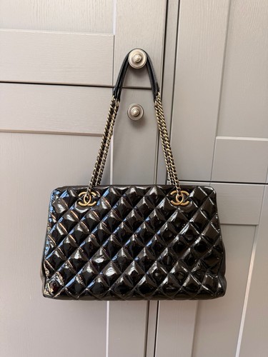 Chanel patent leather black