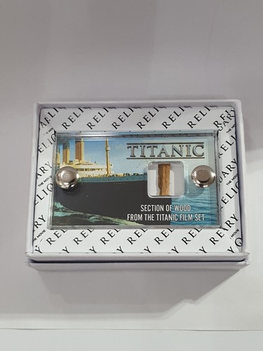 Movie prop display titanic - display,