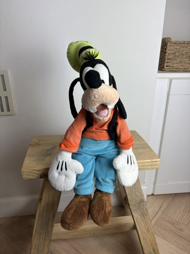 Disney store goofy plush - disney,