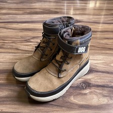 UGG Boots Boys 2 Brown Leather