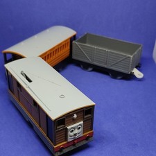 TOBY #7 & HENRIETTA &